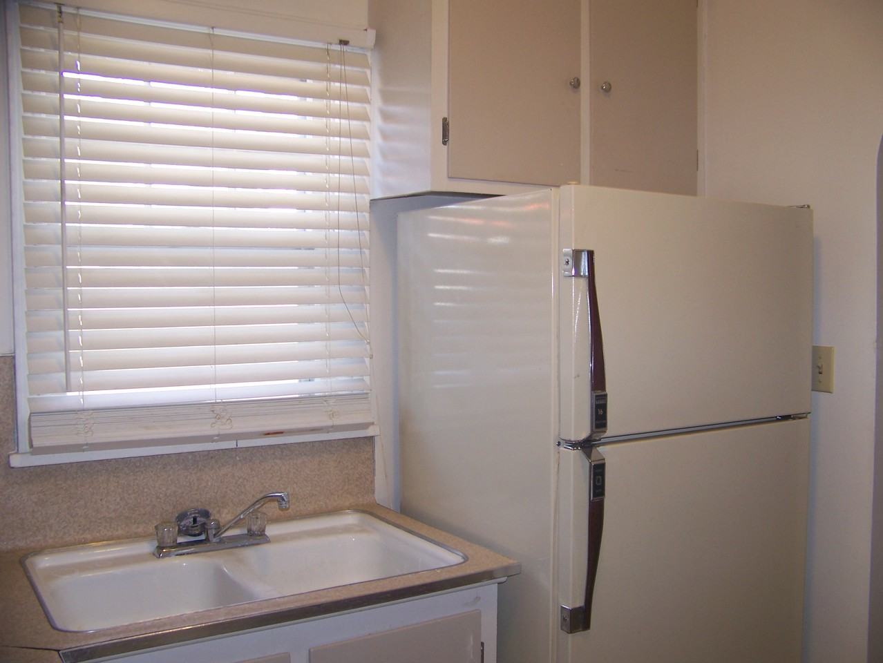 4836 Charles St - Photo 3 of 6