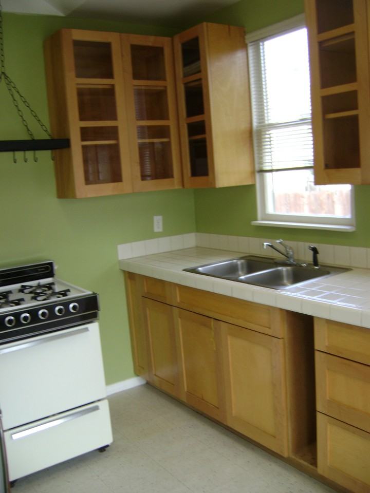 2 50th St SE - Photo 3 of 9