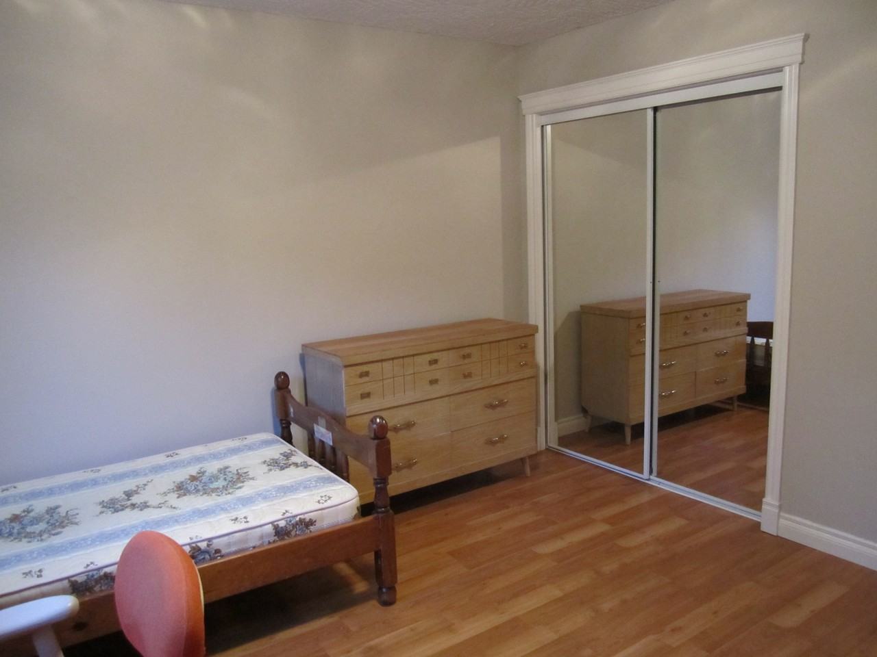 4096 Gordon Head Rd - Photo 3 of 4