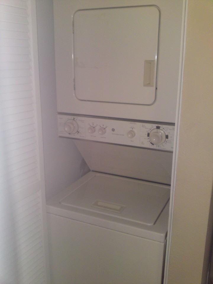 7225 Shoup Ave - Photo 3 of 4