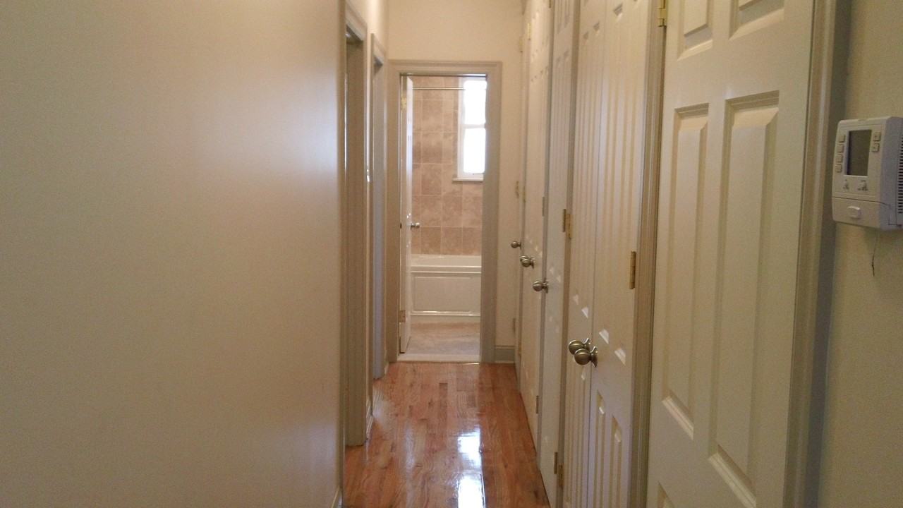 32-47 108th St #2 - Photo 2 of 5