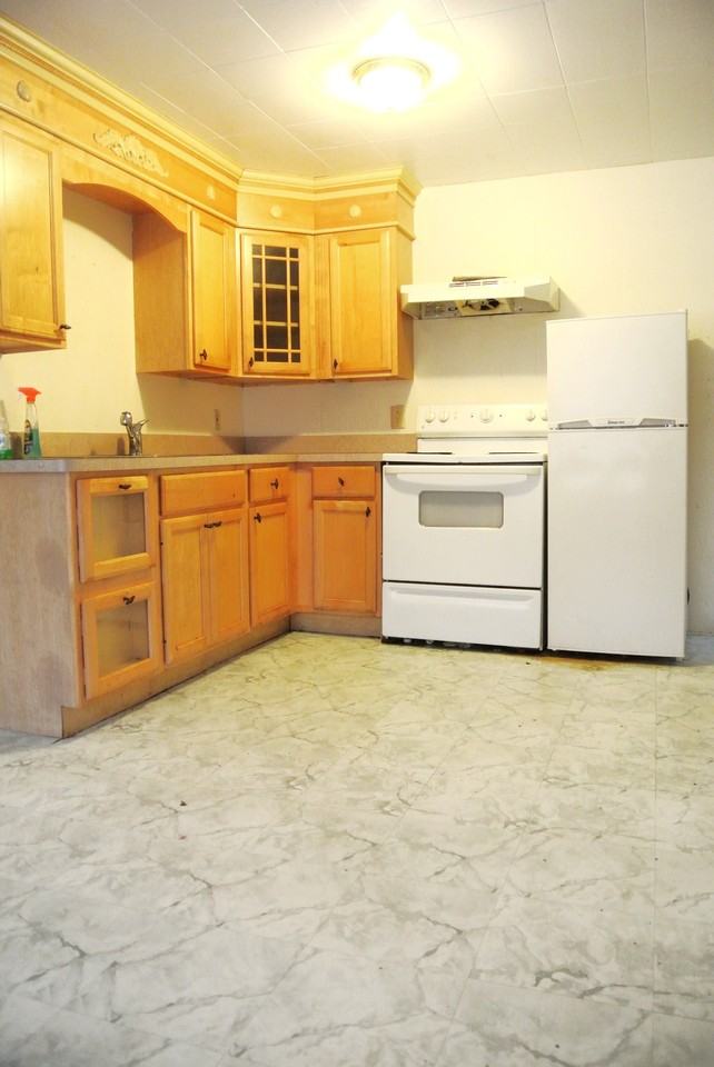 84 Hartford Pike - Photo 2 of 7