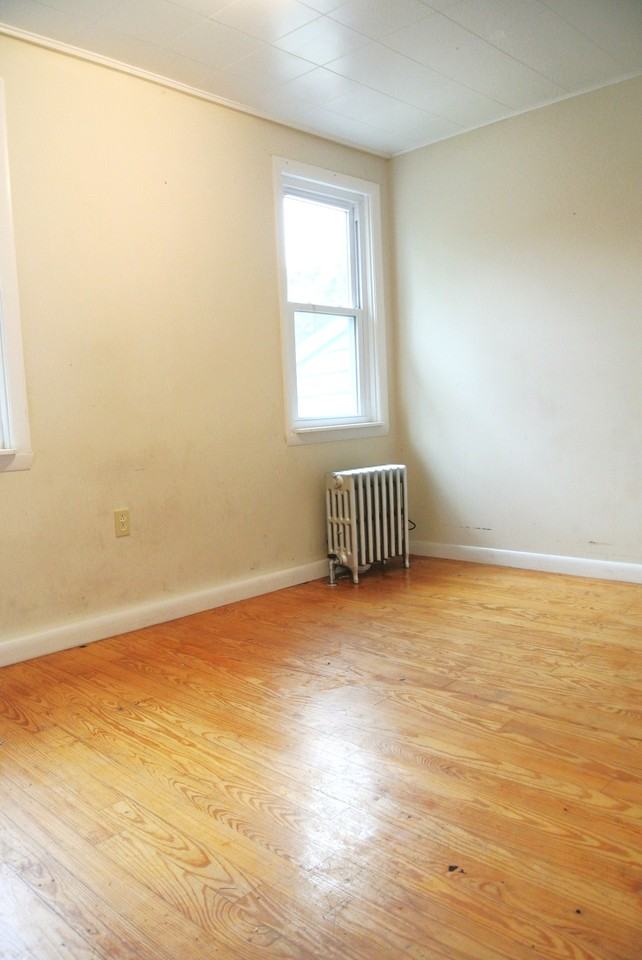 84 Hartford Pike - Photo 3 of 7