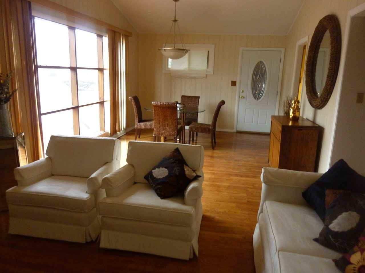 8411 Lakewood Ave SFH - Photo 2 of 21