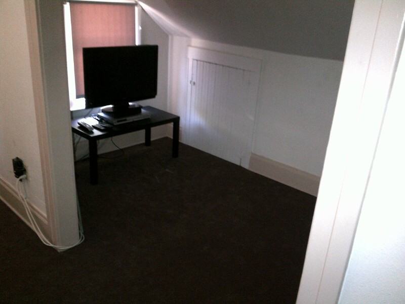 120 N Bonnie Ave #1 - Photo 2 of 3