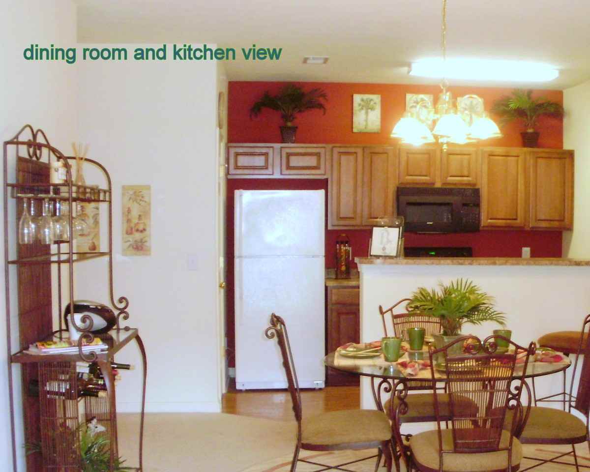 2515 Shining Water Dr - Photo 2 of 6