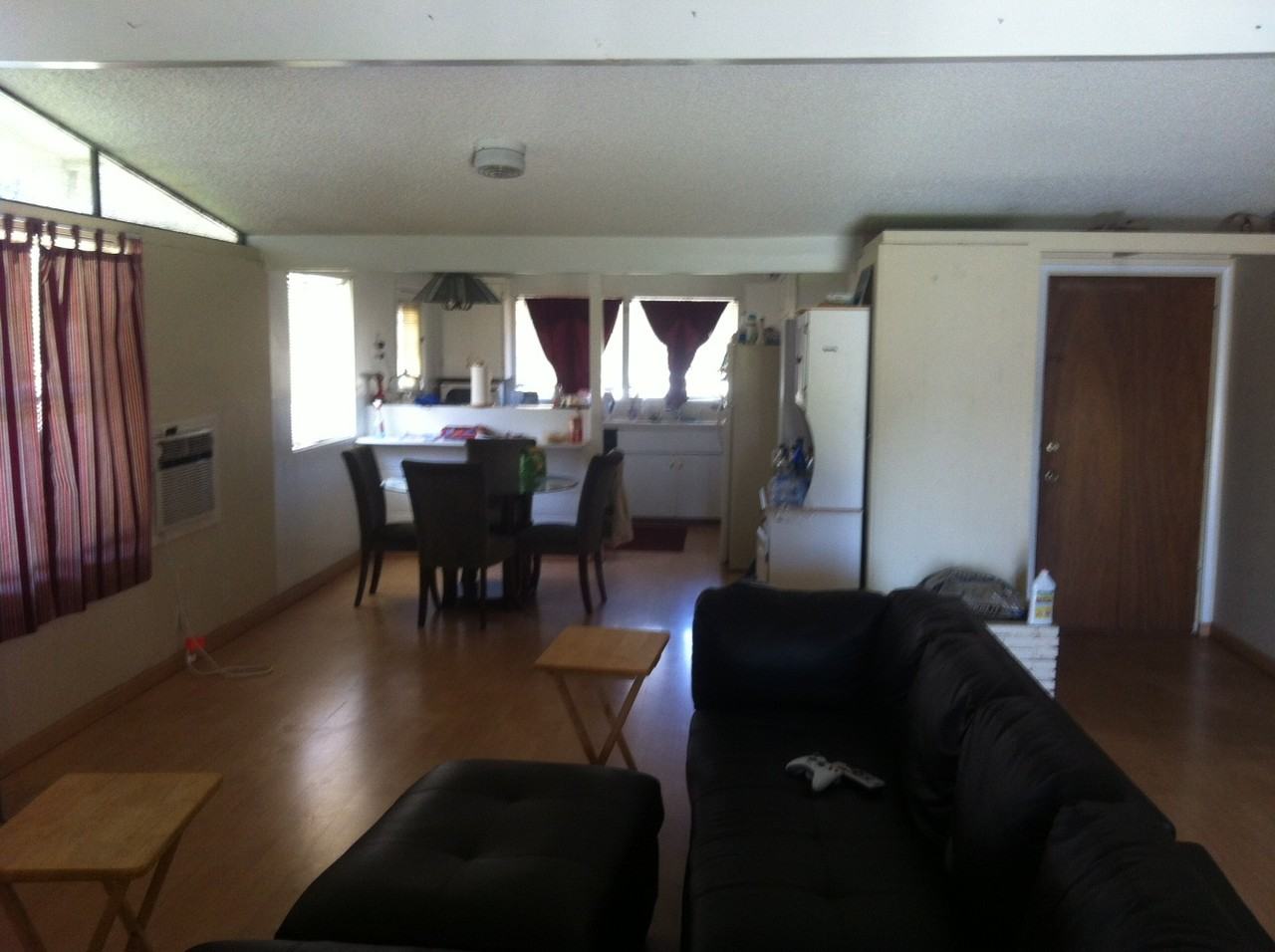 276 S Bandy Ave - Photo 2 of 4