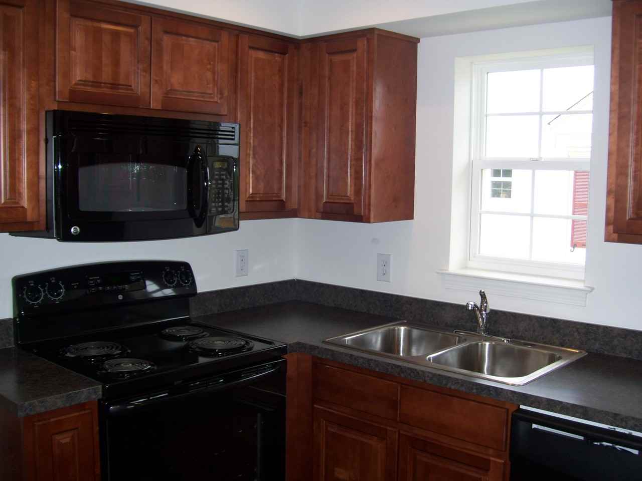 639 Merchants Square #639 - Photo 3 of 9