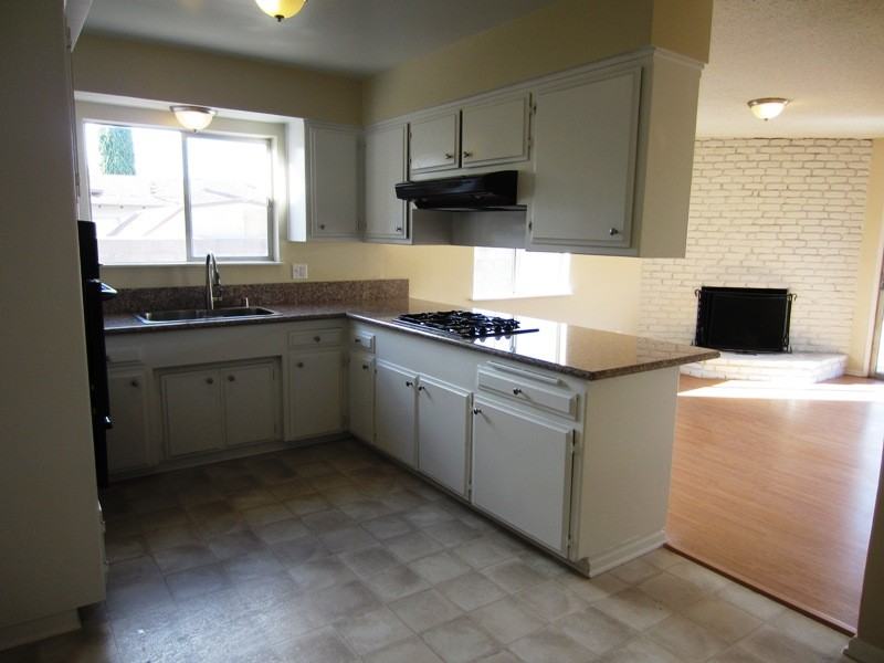 26126 Orchid Dr - Photo 2 of 9