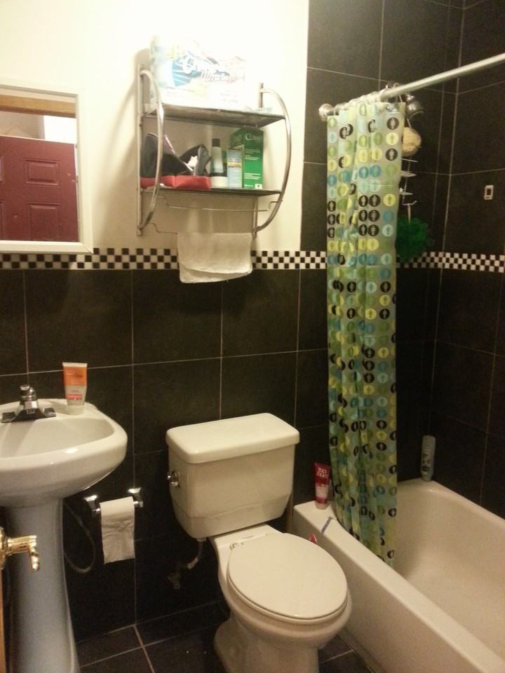 613 Van Buren St - Photo 3 of 7