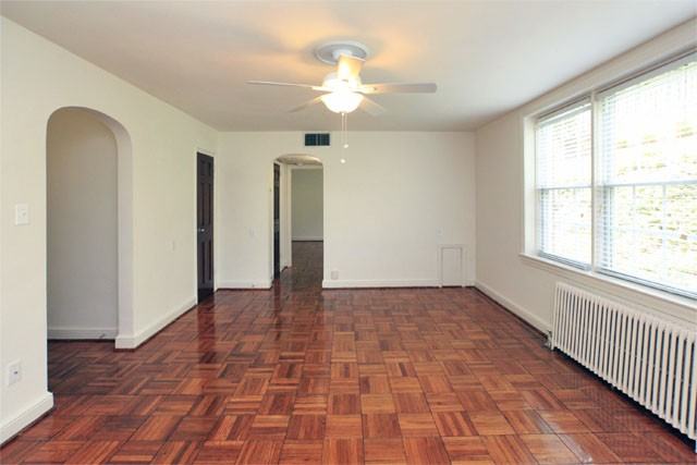 3111 20th St N - Photo 2 of 7