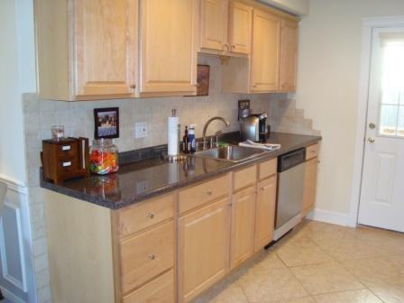 916 S 25th St - Photo 3 of 8