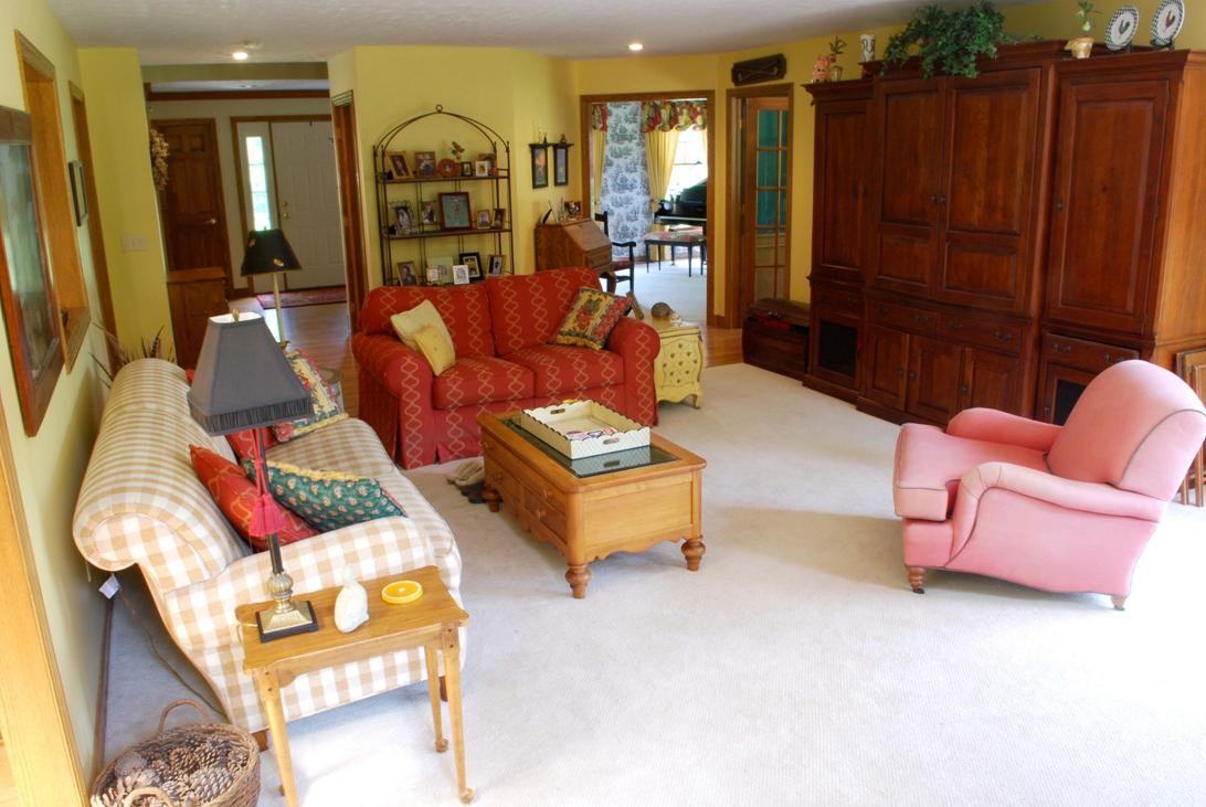 8689 Eaglewood Trail - Photo 3 of 12