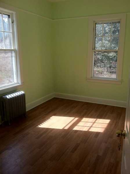 258 Targee St - Photo 3 of 4