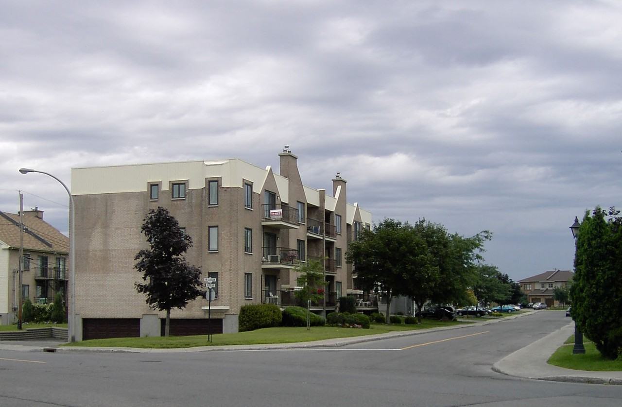 310 Rue Louise Lamy 301, Dorval, QC H9S 2 Bedroom Condo for 1,060