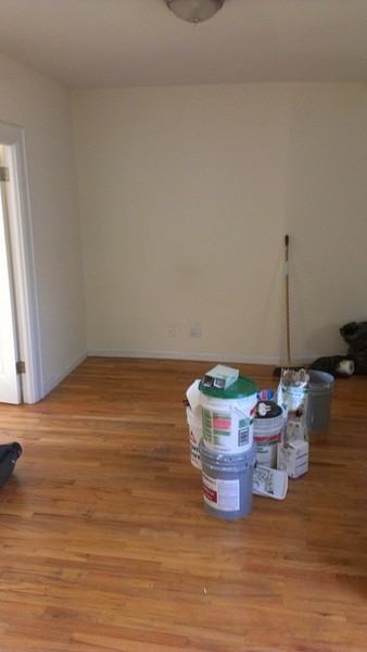243 W 14th St - Photo 3 of 5