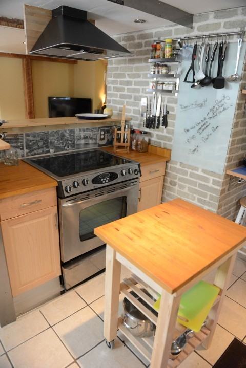 3280 Linwood Ave - Photo 2 of 4