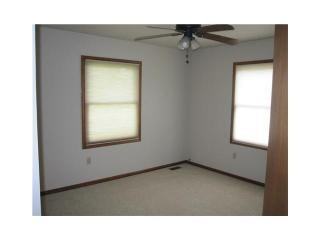 7009 Nottingham Dr - Photo 2 of 10