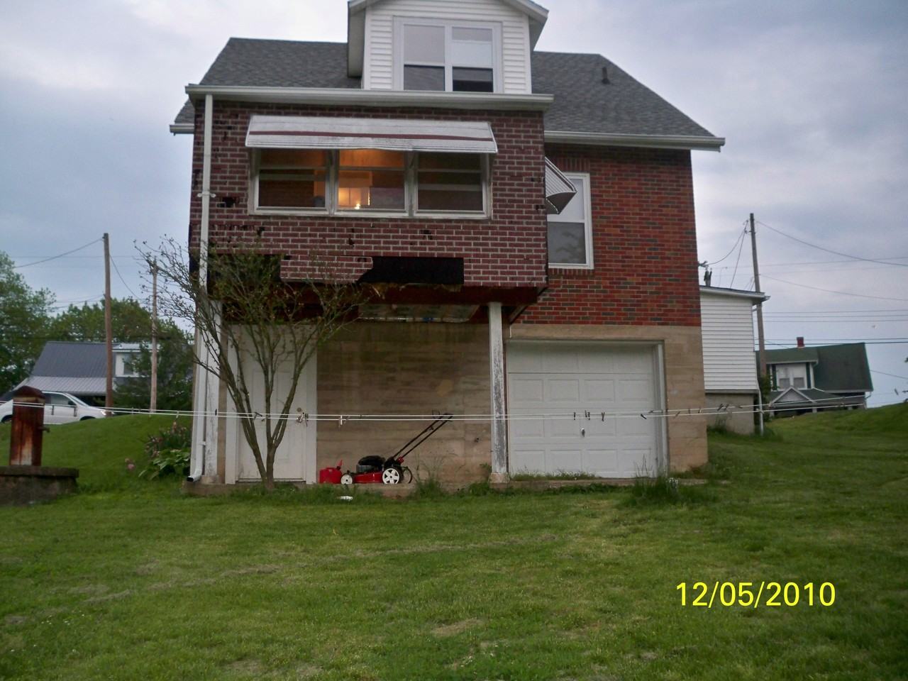 901 Miller St - Photo 3 of 5