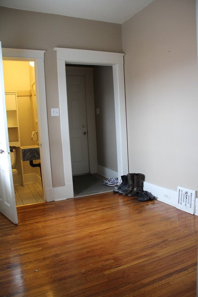 1 Pelham Rd - Photo 2 of 8