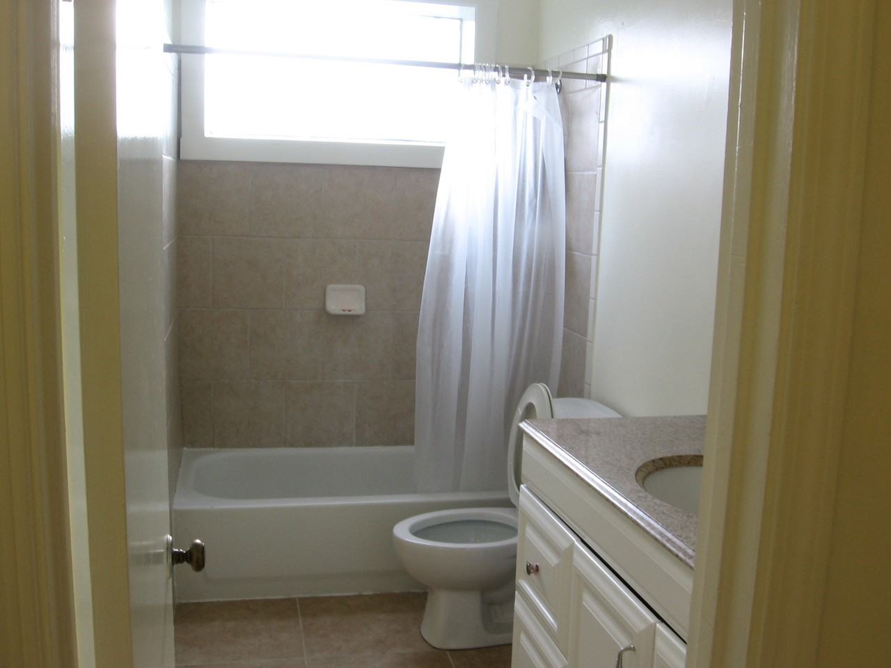 1531 Eighth St #REAR - Photo 2 of 7