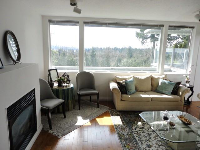 2509 Edgemont Blvd - Photo 2 of 9