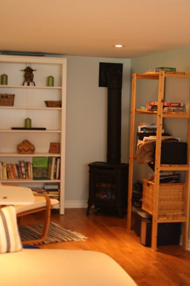 669 Morin St - Photo 3 of 8