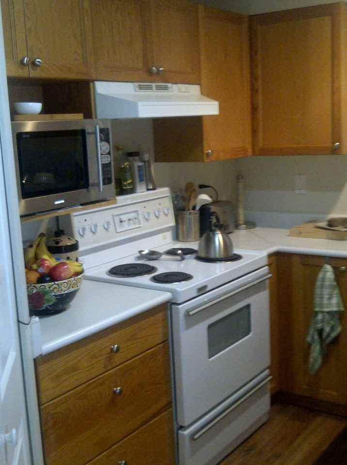 5788 Howard Ave #4 - Photo 3 of 7