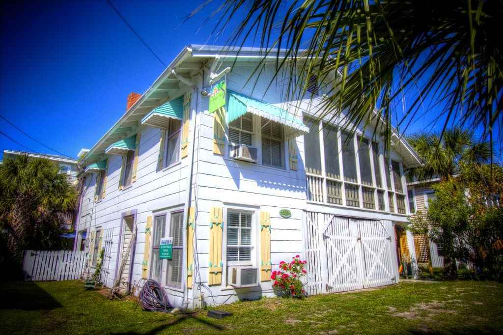 15 18th St #18thTERRAC - Photo 2 of 9