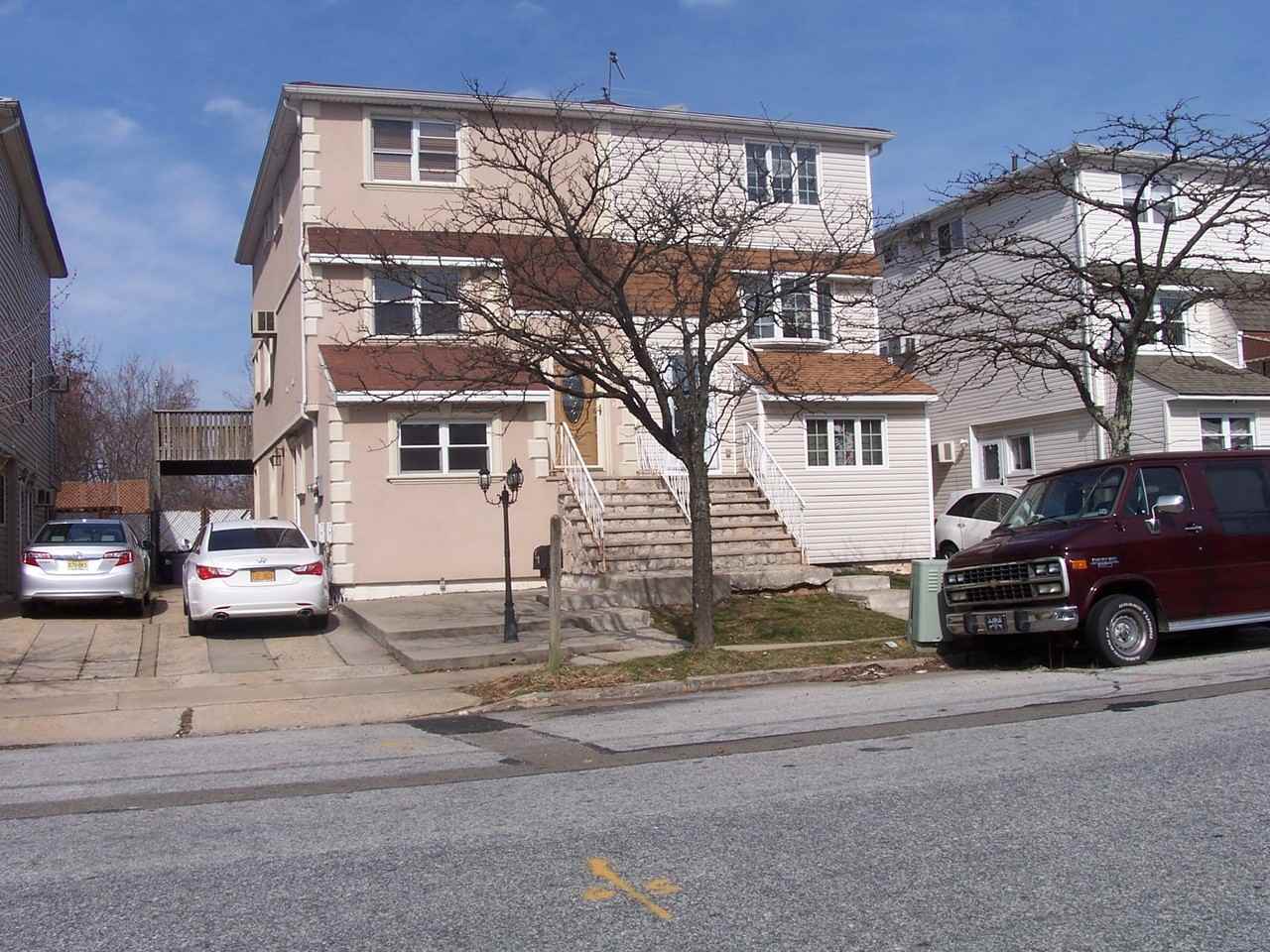 123 Ada Dr 1stFL - Photo 2 of 5