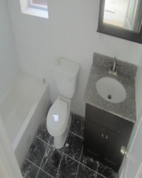 9 Canton Ct - Photo 3 of 4