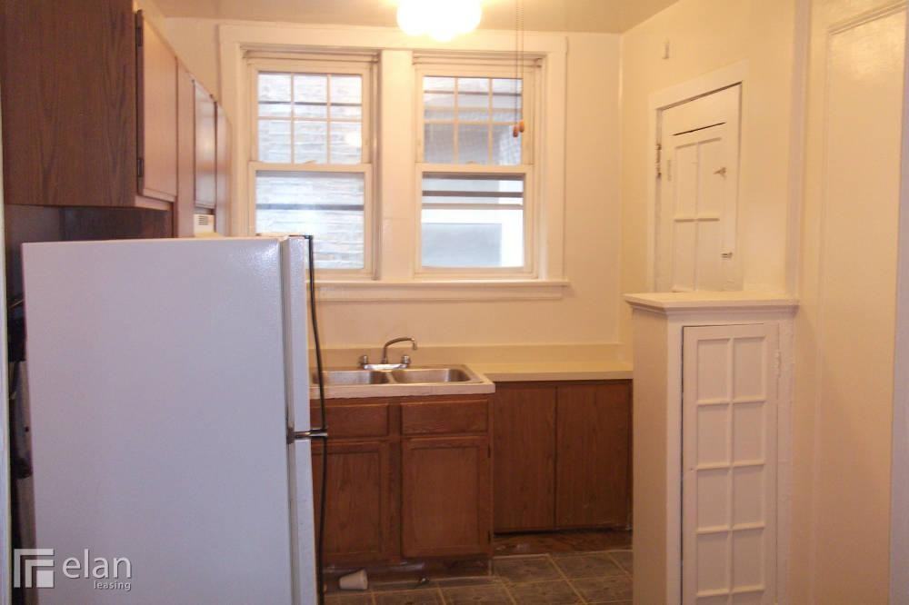 1068 W Thorndale Ave #3R - Photo 2 of 4