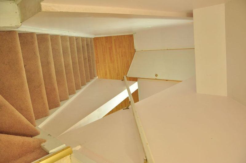 119 Laird Dr - Photo 2 of 9