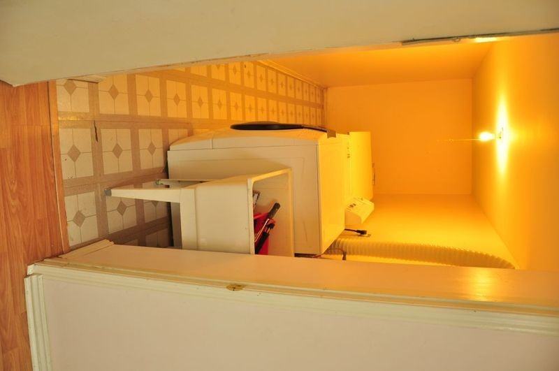 119 Laird Dr - Photo 3 of 9