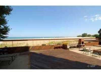 5815 N Sheridan Rd #608 - Photo 2 of 8