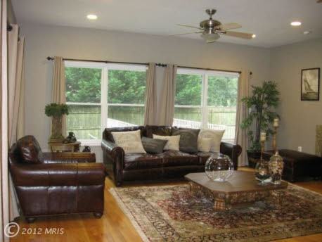 1129 Spotswood Dr #2 - Photo 2 of 4