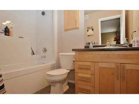 71 Helen Mayba Cres - Photo 3 of 17