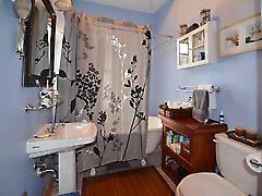 270 Rue Belvédère N - Photo 3 of 18