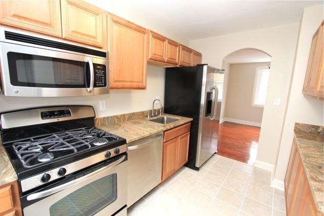 2115 Southern Ave #1 - Photo 3 of 9