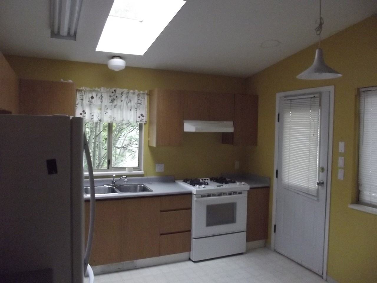 1531 Fern St - Photo 3 of 6