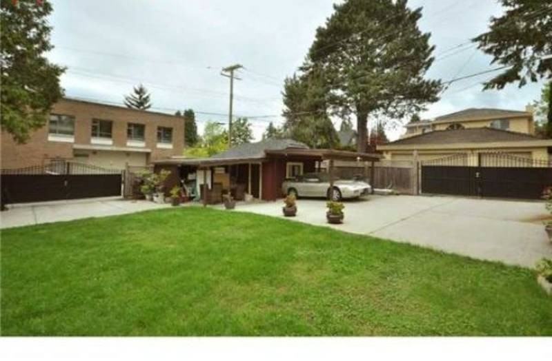 1459 W 41st Ave - Photo 3 of 9