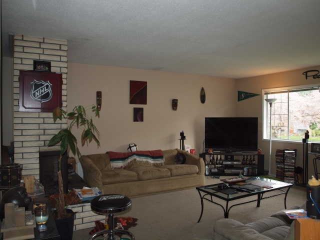 1316 Lang St - Photo 2 of 4