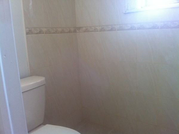 852 Willoughby Ave - Photo 3 of 7