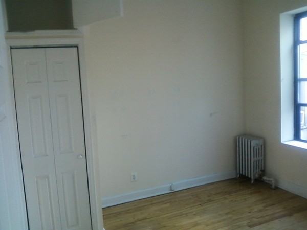 386 2nd St #41 - Photo 3 of 4