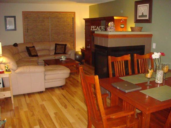 914 Ledgestone Dr - Photo 2 of 4