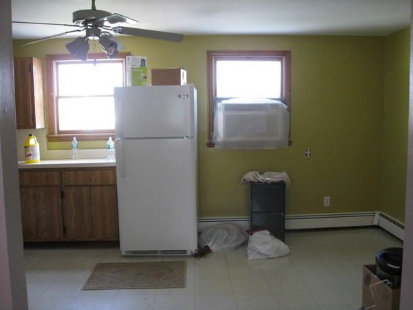 351 Keller Ave - Photo 3 of 4