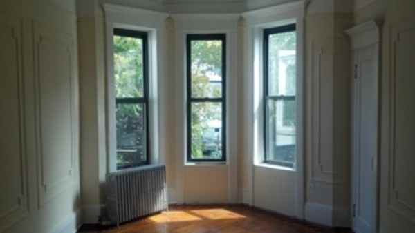 525 Bayridge Blvd - Photo 3 of 5