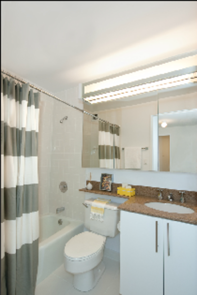 260 W 52nd St - Photo 3 of 4