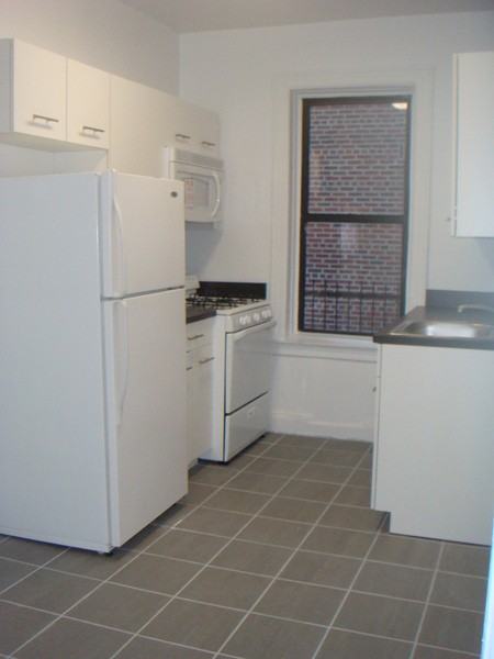 30-50 97th St 1D - Photo 2 of 3