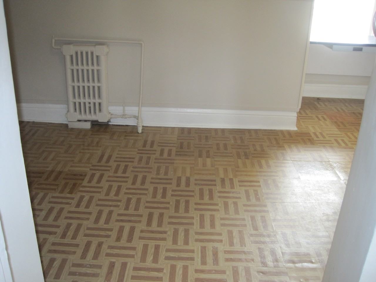 121 Nelson St - Photo 2 of 5